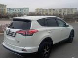 Toyota RAV4 2018 годаүшін12 950 000 тг. в Актау – фото 4