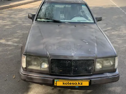 Mercedes-Benz E 230 1992 года за 900 000 тг. в Алматы – фото 8