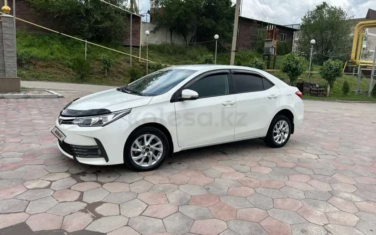 Toyota Corolla 2016 года за 5 900 000 тг. в Алматы