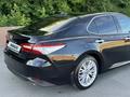 Toyota Camry 2018 года за 13 800 000 тг. в Костанай – фото 11