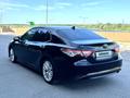 Toyota Camry 2018 года за 13 800 000 тг. в Костанай – фото 14