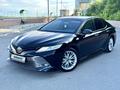 Toyota Camry 2018 года за 13 800 000 тг. в Костанай