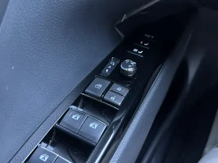 Toyota Camry 2018 года за 13 800 000 тг. в Костанай – фото 39