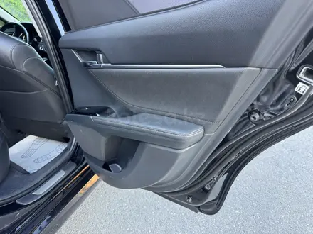 Toyota Camry 2018 года за 13 800 000 тг. в Костанай – фото 44