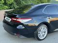 Toyota Camry 2018 года за 13 800 000 тг. в Костанай – фото 48