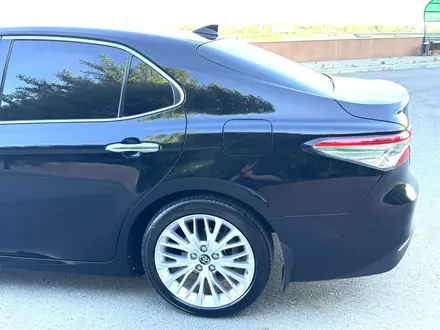 Toyota Camry 2018 года за 13 800 000 тг. в Костанай – фото 51
