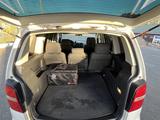 Volkswagen Touran 2006 года за 3 000 000 тг. в Кызылорда – фото 5
