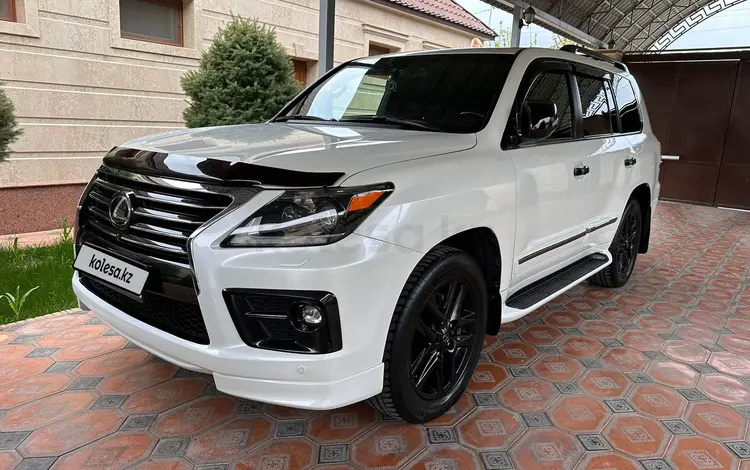 Lexus LX 570 2015 годаfor32 500 000 тг. в Шымкент