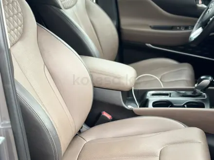 Hyundai Santa Fe 2020 года за 12 300 000 тг. в Актобе – фото 7