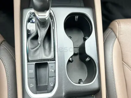 Hyundai Santa Fe 2020 года за 12 300 000 тг. в Актобе – фото 9