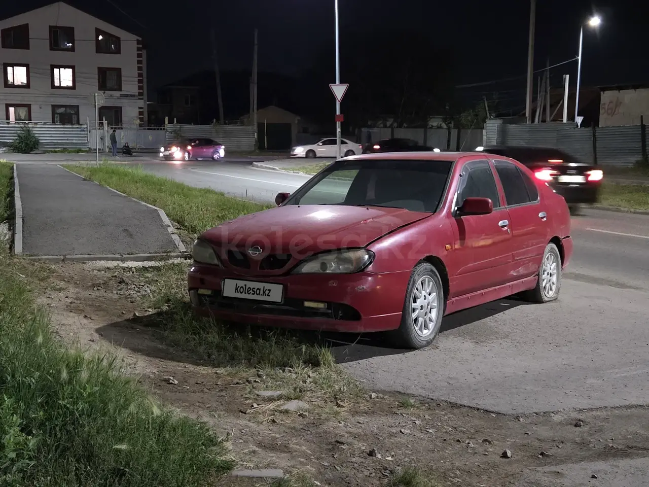 Nissan Primera, 1999