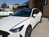 Hyundai Sonata 2020 года за 10 500 000 тг. в Семей – фото 2