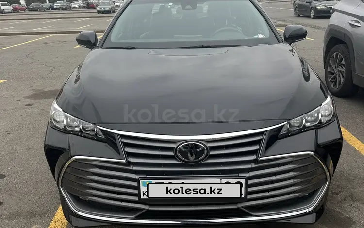 Toyota Avalon 2022 года за 13 900 000 тг. в Алматы