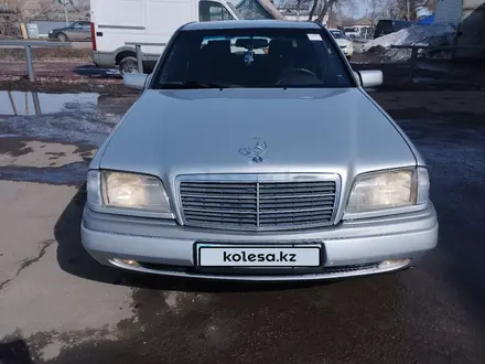 Mercedes-Benz C 180 1996 года за 2 550 000 тг. в Астана – фото 3