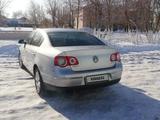 Volkswagen Passat 2008 года за 2 800 000 тг. в Есиль – фото 3