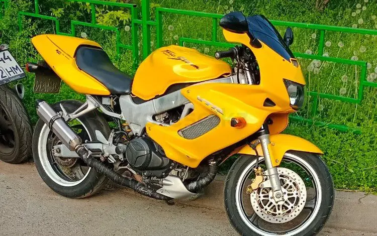 Honda  VTR 1000 2000 годаүшін3 000 000 тг. в Алматы