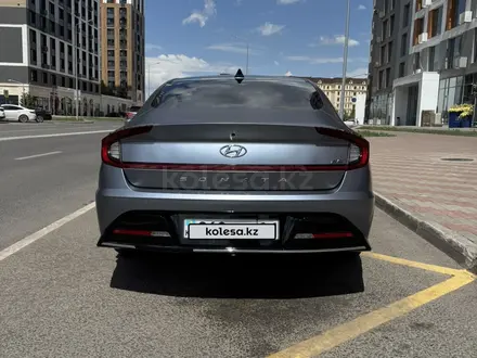 Hyundai Sonata 2022 года за 13 500 000 тг. в Астана – фото 4