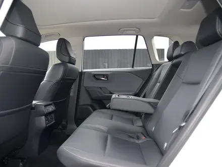 Toyota RAV4 Luxe+ HEV 2026 года за 28 990 000 тг. в Кызылорда – фото 11