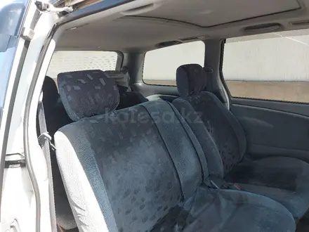 Toyota Estima 2003 года за 5 500 000 тг. в Алматы – фото 19