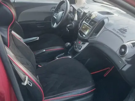 Chevrolet Aveo 2013 года за 3 000 000 тг. в Караганда – фото 10