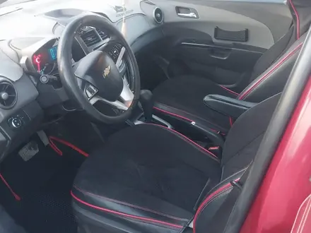 Chevrolet Aveo 2013 года за 3 000 000 тг. в Караганда – фото 9