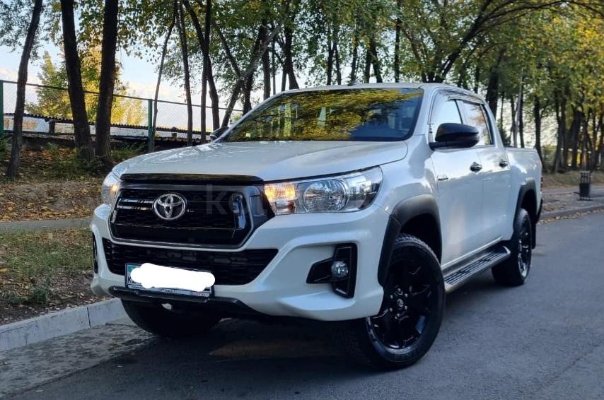 Toyota Hilux 2020 г.