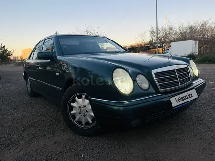 Mercedes-Benz E 230 1997 года за 3 100 000 тг. в Астана – фото 3