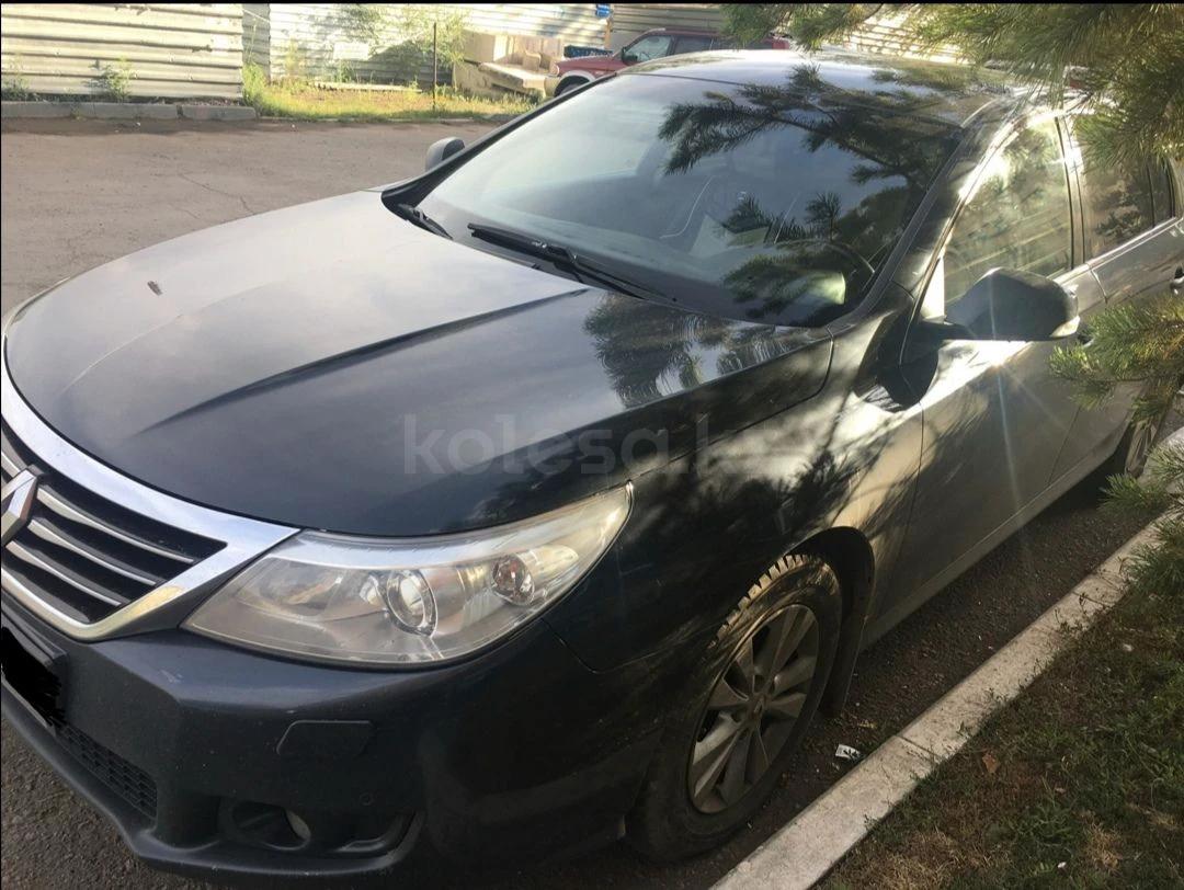 Renault Latitude 2013 г.