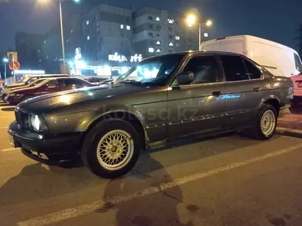 BMW 520 1989 года за 1 000 000 тг. в Алматы – фото 6