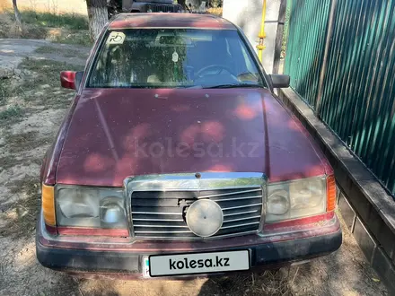 Mercedes-Benz E 260 1991 года за 700 000 тг. в Алматы