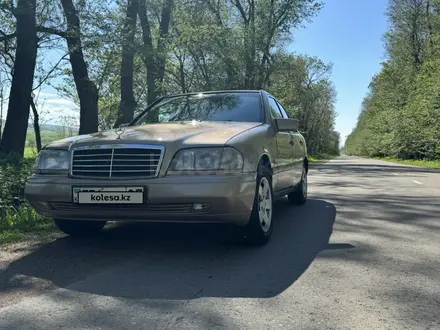 Mercedes-Benz C 180 1993 годаүшін1 450 000 тг. в Узынагаш – фото 2