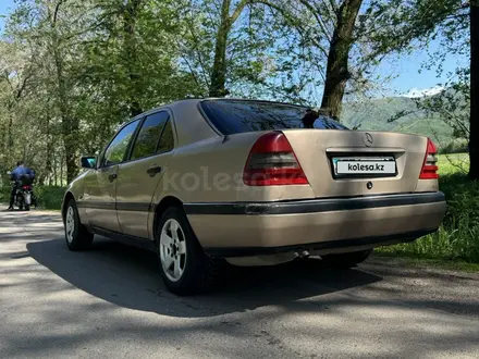 Mercedes-Benz C 180 1993 годаүшін1 450 000 тг. в Узынагаш – фото 4