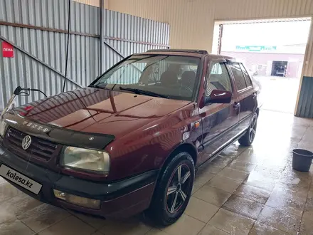 Volkswagen Vento 1993 годаүшін1 500 000 тг. в Жезказган – фото 2