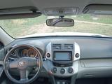 Toyota RAV4 2006 года за 3 900 000 тг. в Актобе – фото 3