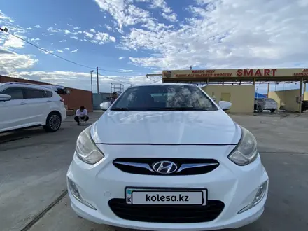 Hyundai Accent 2013 года за 5 500 000 тг. в Атырау – фото 2