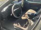 Mercedes-Benz E 200 1993 годаүшін1 200 000 тг. в Караганда