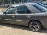 Mercedes-Benz E 200 1993 годаүшін1 200 000 тг. в Караганда – фото 5