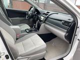 Toyota Camry 2014 годаfor5 300 000 тг. в Атырау – фото 4