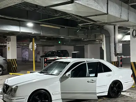 Mercedes-Benz E 55 AMG 1999 года за 5 850 000 тг. в Шымкент