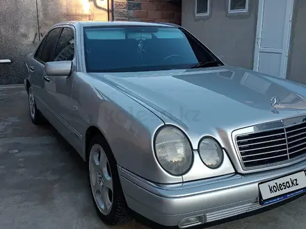 Mercedes-Benz E 230 1996 года за 4 000 000 тг. в Шымкент – фото 17