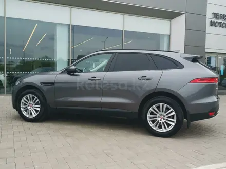 Jaguar F-Pace 2018 года за 17 800 000 тг. в Астана – фото 3