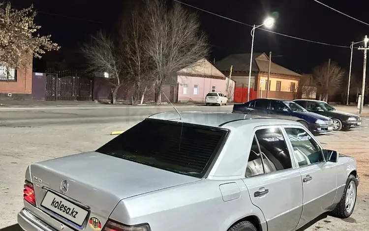 Mercedes-Benz E 280 1993 годаүшін3 000 000 тг. в Кызылорда