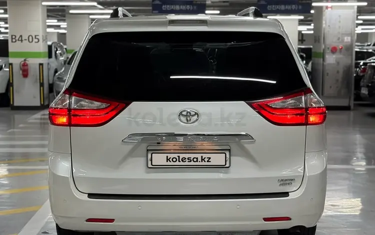 Toyota Sienna 2017 года за 18 500 000 тг. в Кызылорда