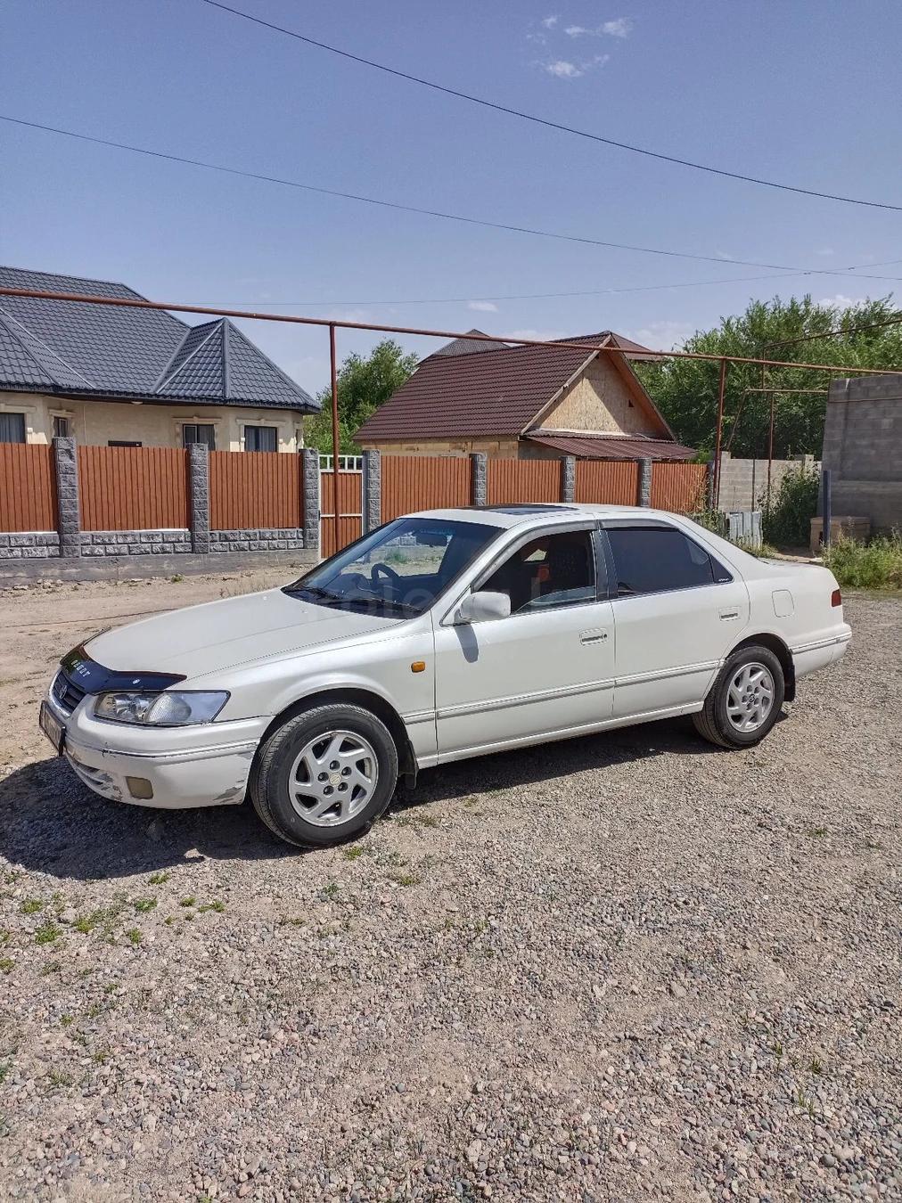 Toyota Camry Gracia 1997 г.