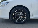 Toyota Camry 2013 года за 8 500 000 тг. в Актобе – фото 4
