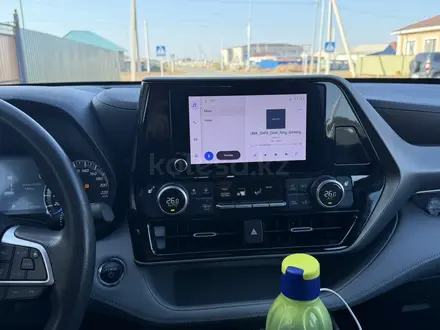 Toyota Highlander 2023 года за 22 000 000 тг. в Атырау – фото 4