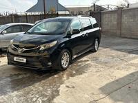 Toyota Sienna 2016 годаfor15 500 000 тг. в Шымкент