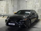 Lexus ES 250 2023 года за 24 500 000 тг. в Шымкент