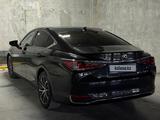 Lexus ES 250 2023 года за 24 500 000 тг. в Шымкент – фото 2