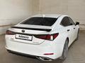 Lexus ES 350 2019 года за 25 000 000 тг. в Шымкент